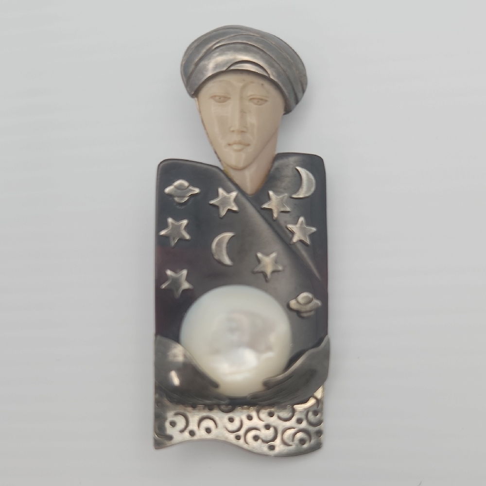 Zealandia sorceress fortune teller sterling silver brooch pin pendant